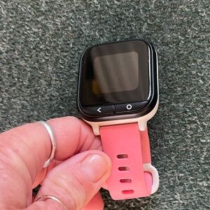 Verizon QTAX53 Smartwatch Women’s with Pink Watch Band Fitness no charger